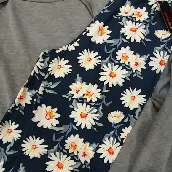 NWT Leggings Depot Navy Floral Leggings - Picture 3 of 6
